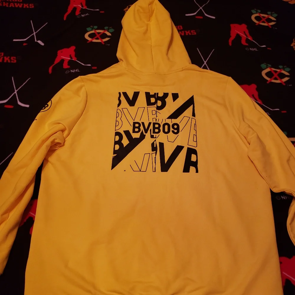 ⚽️ Borussia Dortmund Hoodie ⚽️ - Picture 8 of 9